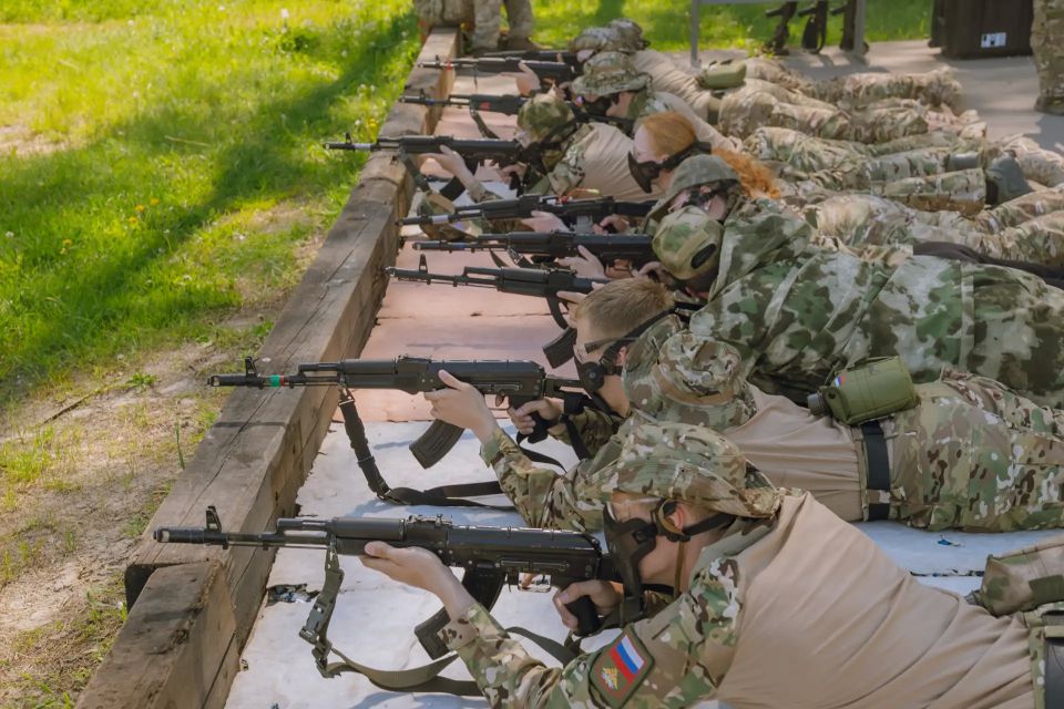 В Рязанской области под патронатом полномочного представителя Президента РФ в Центральном федеральном округе Игоря Щеголева состоялся военно-патриотический форум молодежи ЦФО «Студенческий спецназ» В Рязанской области под патронатом полномочного представителя Президента РФ в Центральном федеральном округе Игоря Щеголева состоялся военно-патриотический форум молодежи ЦФО «Студенческий спецназ»