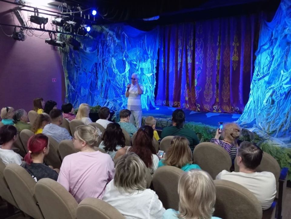 В репертуар Курского театра кукол вернулся философский спектакль «Терем» В репертуар Курского театра кукол вернулся философский спектакль «Терем»