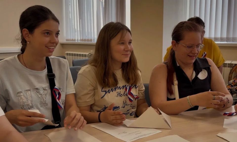 Встречаем праздник вместе! Встречаем праздник вместе!