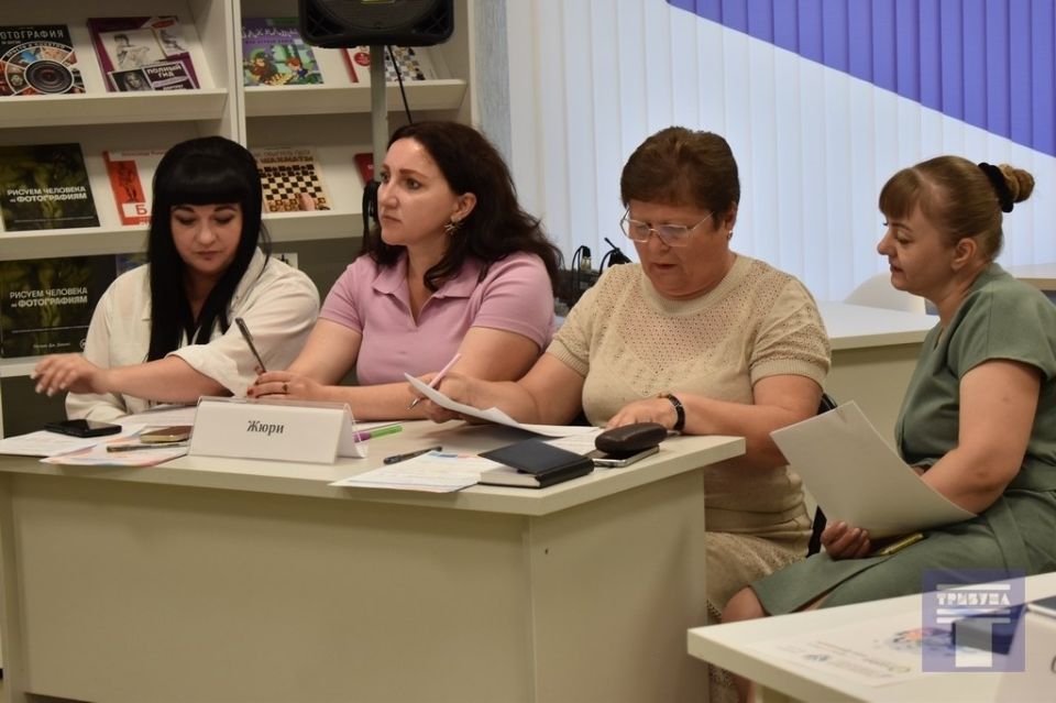 В Конышевской Межпоселенческой библиотеке состоялся муниципальный этап III Всероссийского семейного фестиваля сбережений и инвестиций В Конышевской Межпоселенческой библиотеке состоялся муниципальный этап III Всероссийского семейного фестиваля сбережений и инвестиций