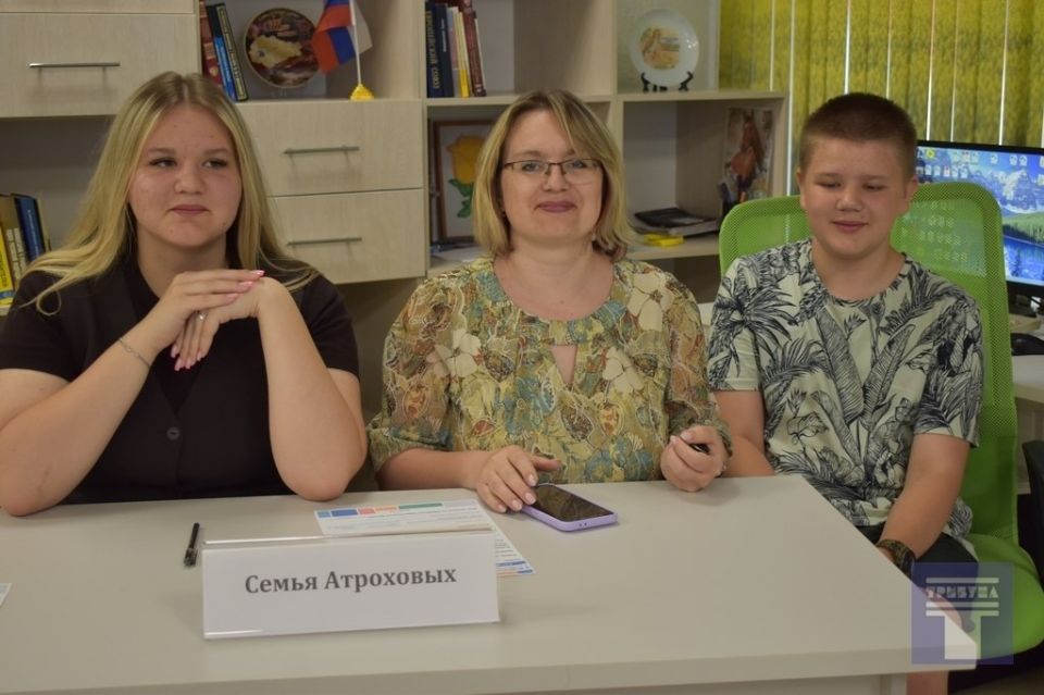 В Конышевской Межпоселенческой библиотеке состоялся муниципальный этап III Всероссийского семейного фестиваля сбережений и инвестиций В Конышевской Межпоселенческой библиотеке состоялся муниципальный этап III Всероссийского семейного фестиваля сбережений и инвестиций