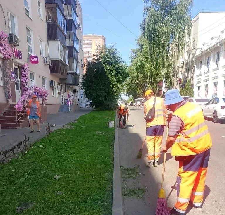 В Курске отремонтируют плитку на пересечении улиц Дзержинского и Белинского В Курске отремонтируют плитку на пересечении улиц Дзержинского и Белинского