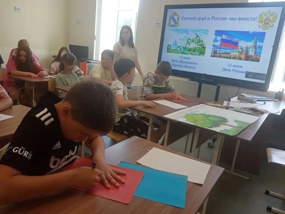 12 июня отмечается важный государственный праздник - День России! 12 июня отмечается важный государственный праздник - День России!