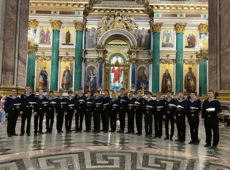 Курские кадеты отправились на военно-морскую практику в Питер Курские кадеты отправились на военно-морскую практику в Питер