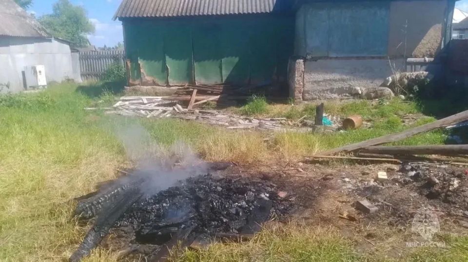 Жительница Обояни едва не лишилась дома из-за сжигания мусора во дворе