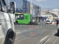 У автобуса «Волгабас» в центре Курска вывалился двигатель при проезде трамвайных путей