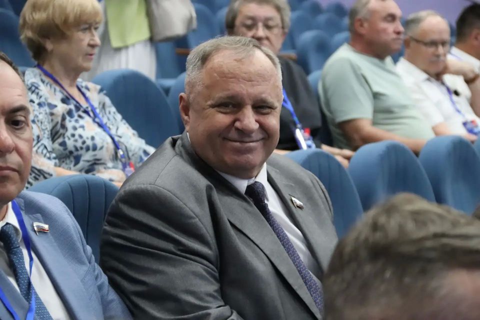 Курские партийцы избрали делегатов на съезд Единой России Курские партийцы избрали делегатов на съезд Единой России