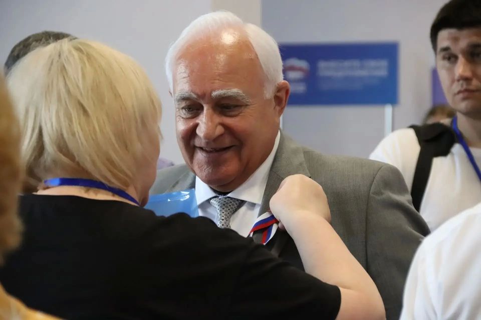 Курские партийцы избрали делегатов на съезд Единой России Курские партийцы избрали делегатов на съезд Единой России