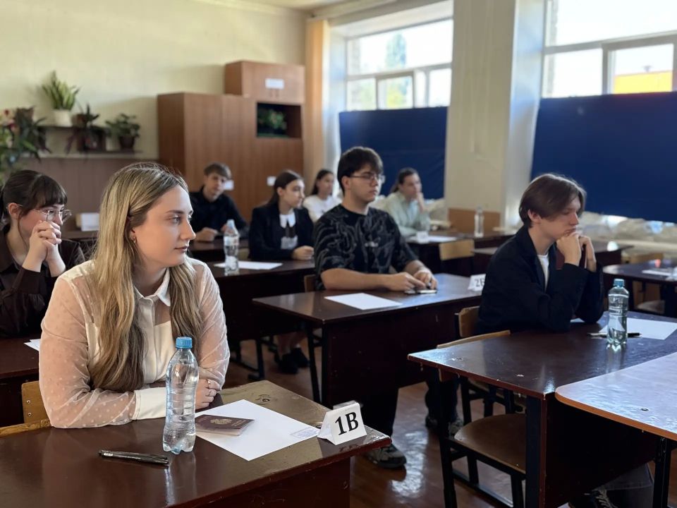 В Курской области прошел единый государственный экзамен по обществознанию и физике В Курской области прошел единый государственный экзамен по обществознанию и физике
