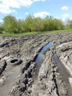 Проведено грейдирование дорожного полотна в д. Козьи Угоны Большеугонского сельсовета Проведено грейдирование дорожного полотна в д. Козьи Угоны Большеугонского сельсовета