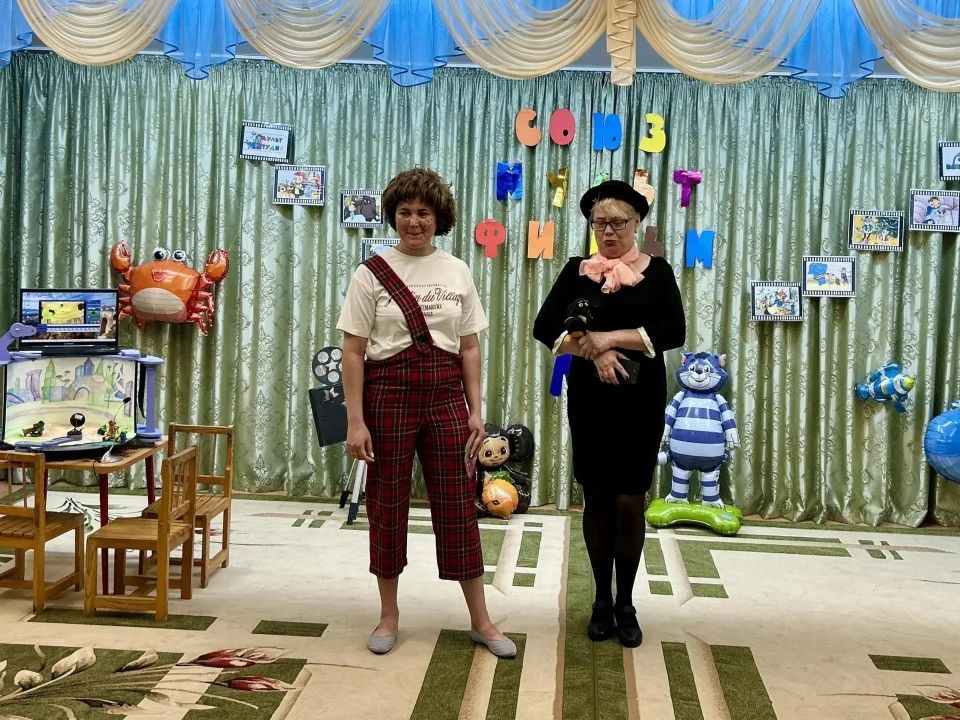 честь 90-летия легендарной киностудии «Союзмультфильм» в детском саду № 135 прошёл семейный квиз честь 90-летия легендарной киностудии «Союзмультфильм» в детском саду № 135 прошёл семейный квиз