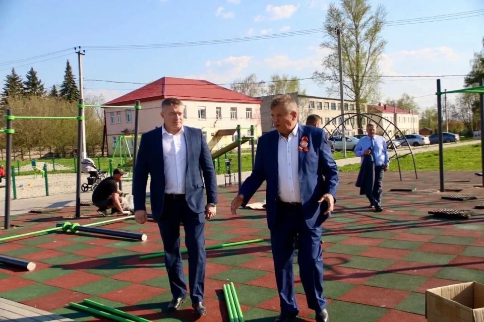 В поселке Камыши Курского района прошел осмотр благоустроенных территорий В поселке Камыши Курского района прошел осмотр благоустроенных территорий