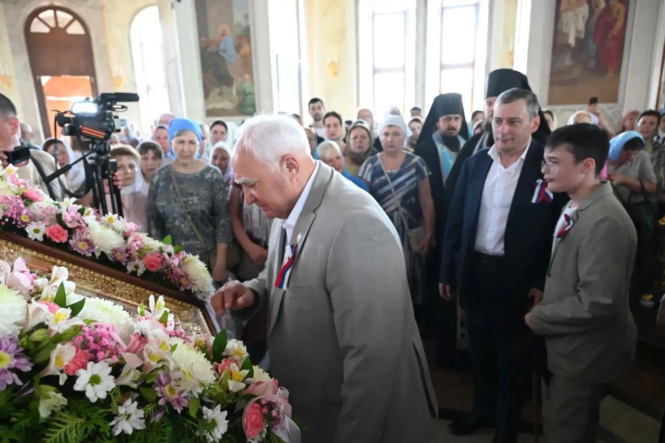 Сегодня в Курске отмечают День России Сегодня в Курске отмечают День России