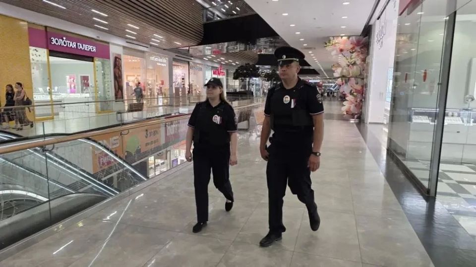 В день России в Курске полицию можно встретить везде В день России в Курске полицию можно встретить везде