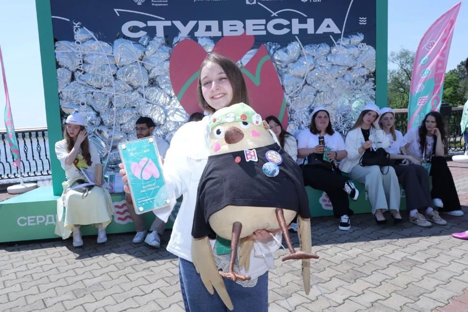 В период с 7 по 13 июня в Хабаровске проходил V Всероссийский фестиваль «Студенческая весна» среди обучающихся профессиональных образовательных организаций (ПОО) В период с 7 по 13 июня в Хабаровске проходил V Всероссийский фестиваль «Студенческая весна» среди обучающихся профессиональных образовательных организаций (ПОО)