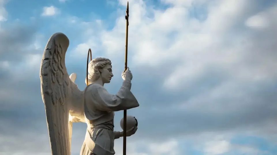 Александр Хинштейн поздравил жителей с 92-й годовщиной со дня образования Курской области Александр Хинштейн поздравил жителей с 92-й годовщиной со дня образования Курской области