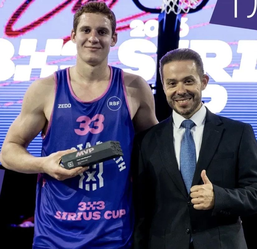 Курянин Богдан Рублёв стал самым ценным игроком турнира Sirius Cup Курянин Богдан Рублёв стал самым ценным игроком турнира Sirius Cup