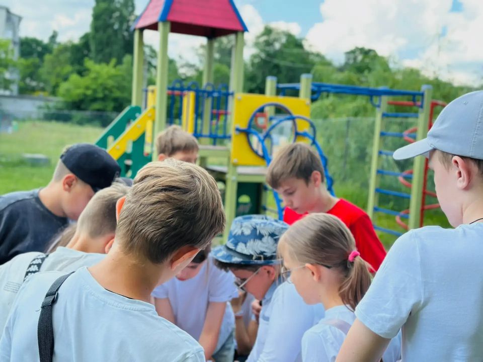 Проект «Лето с Первыми» шагает по школьным лагерям города Курска Проект «Лето с Первыми» шагает по школьным лагерям города Курска