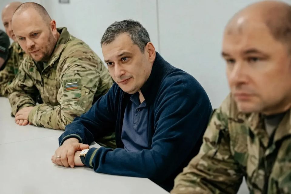 Журналист Владимир Соловьёв снимает фильм о работе добровольцах «БАРС-Курск» Журналист Владимир Соловьёв снимает фильм о работе добровольцах «БАРС-Курск»