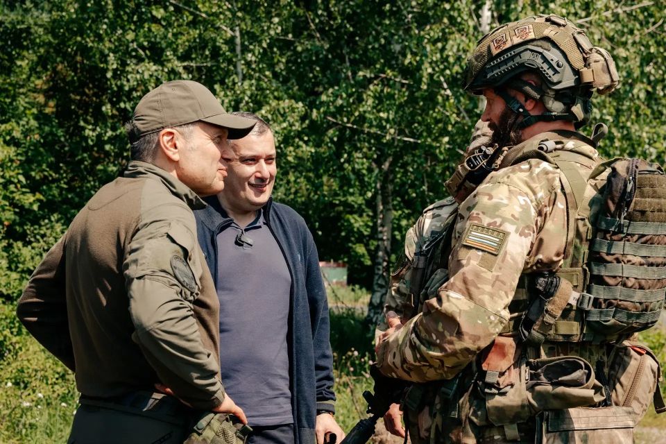 Журналист Владимир Соловьёв снимает фильм о работе добровольцах «БАРС-Курск» Журналист Владимир Соловьёв снимает фильм о работе добровольцах «БАРС-Курск»