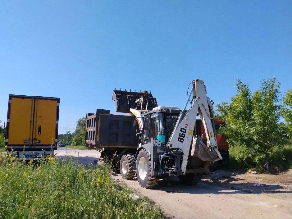 В Железнодорожном округе ликвидируют незаконную свалку на улице 3-я Агрегатная В Железнодорожном округе ликвидируют незаконную свалку на улице 3-я Агрегатная