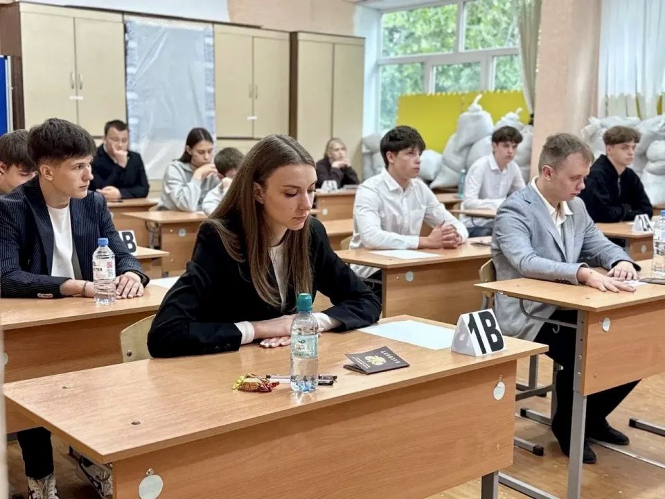 Александр Хинштейн: 21 курский выпускник стал 100-балльником Александр Хинштейн: 21 курский выпускник стал 100-балльником