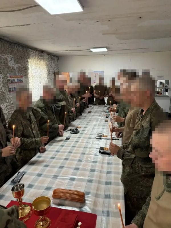 По благословению Преосвященнейшего епископа Паисия, настоятель храма Благовещения Пресвятой Богородицы села Миленино, иерей Виталий Самбурский, посетил наших бойцов, которые сейчас выполняют важные задачи в рамках... По благословению Преосвященнейшего епископа Паисия, настоятель храма Благовещения Пресвятой Богородицы села Миленино, иерей Виталий Самбурский, посетил наших бойцов, которые сейчас выполняют важные задачи в рамках...