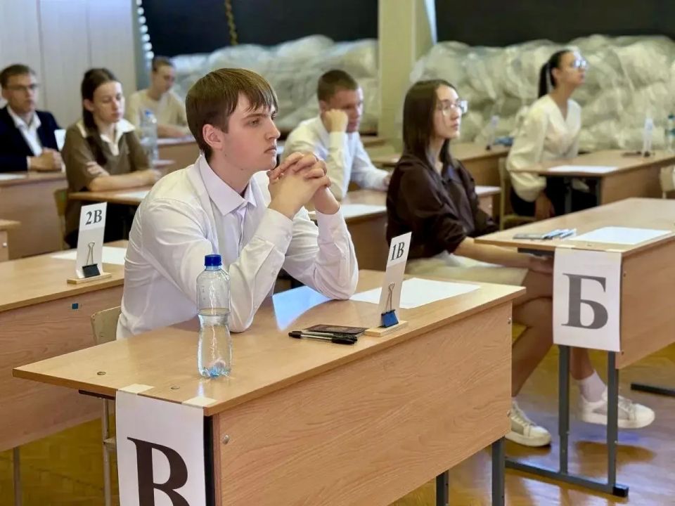 Александр Хинштейн: 21 курский выпускник стал 100-балльником Александр Хинштейн: 21 курский выпускник стал 100-балльником