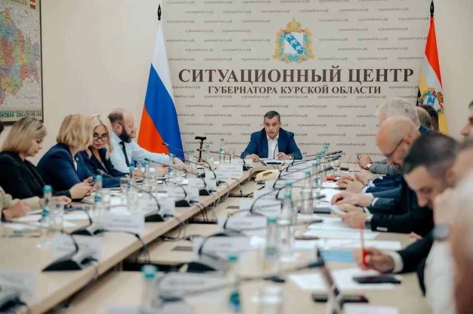 Сегодня состоялось заседание Правительства Курской области под руководством губернатора Курской области Александра Евсеевича Хинштейна