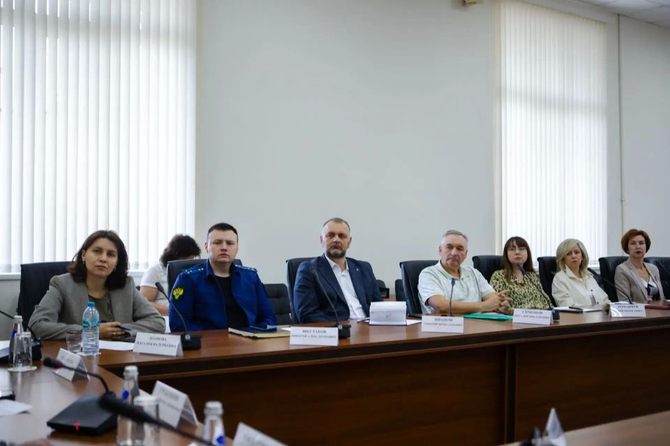 В администрации города состоялась конференция «Эффективные принципы профилактики суицидального поведения в регионе» В администрации города состоялась конференция «Эффективные принципы профилактики суицидального поведения в регионе»