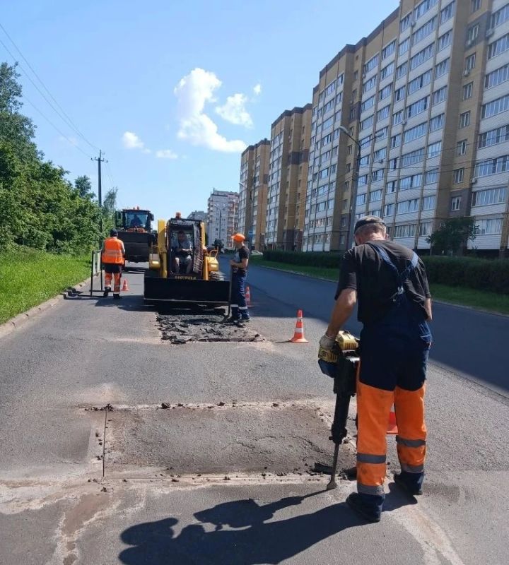 Ямочный ремонт в Железногорске продолжается! Ямочный ремонт в Железногорске продолжается!