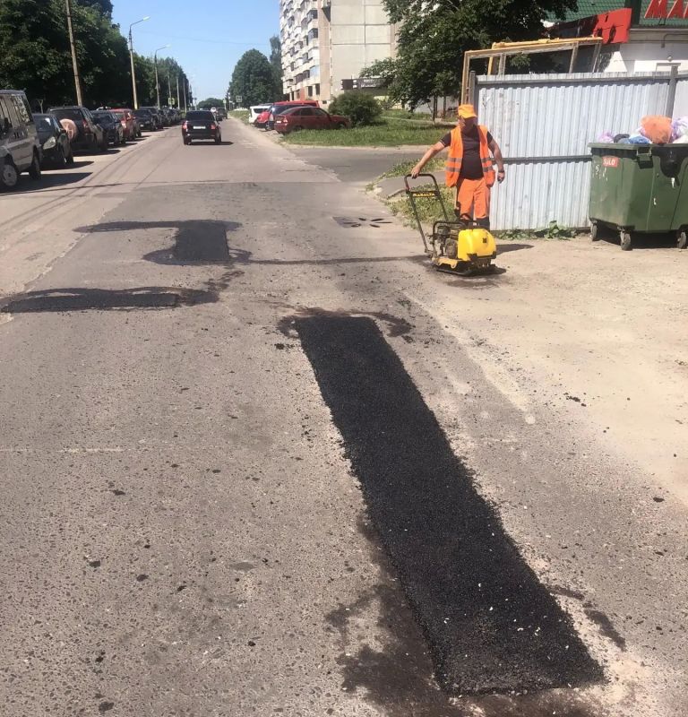 Ямочный ремонт в Железногорске продолжается! Ямочный ремонт в Железногорске продолжается!