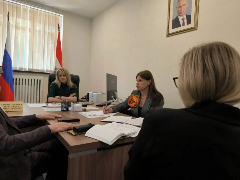 Глава Минстроя области провела личный приём граждан