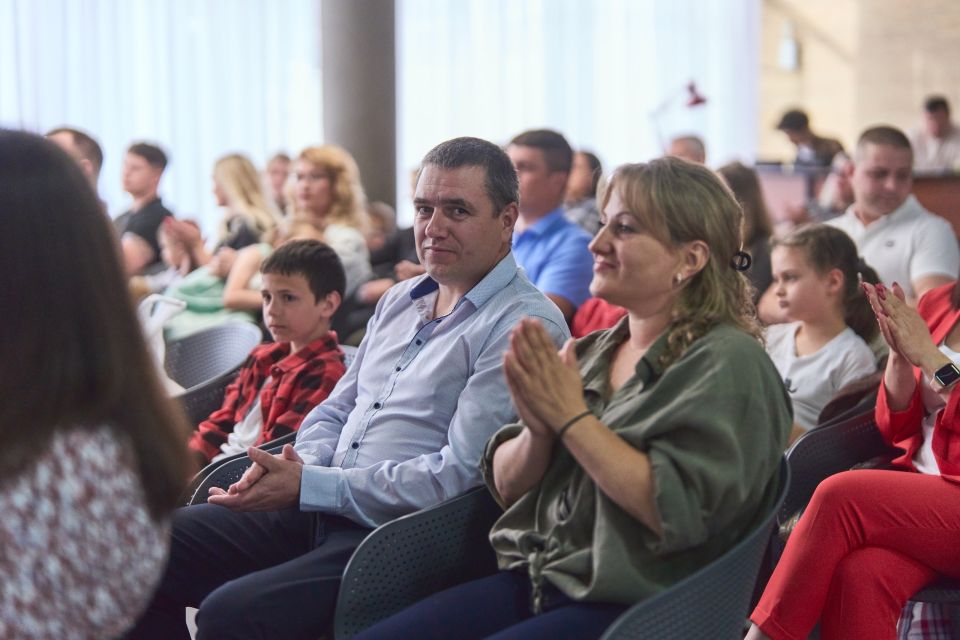 На Михайловском ГОКе стартовал новый сезон конкурса «Семья горняков» На Михайловском ГОКе стартовал новый сезон конкурса «Семья горняков»