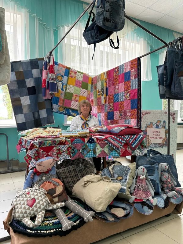 Советский Дом народного творчества принял участие в областном фестивалеконкурсе «Ваш возраст золотой»! Советский Дом народного творчества принял участие в областном фестивалеконкурсе «Ваш возраст золотой»!