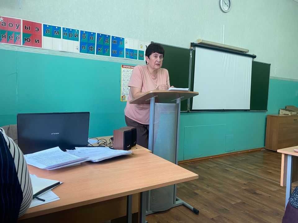 На базе МКОУ «Фатежская СОШ №1» прошел методический совет для заместителей директоров по ВР и УВР На базе МКОУ «Фатежская СОШ №1» прошел методический совет для заместителей директоров по ВР и УВР