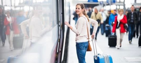 Содействие в переезде и переселении при направлении на работу в другую местность - одна из мер государственной поддержки для безработных граждан