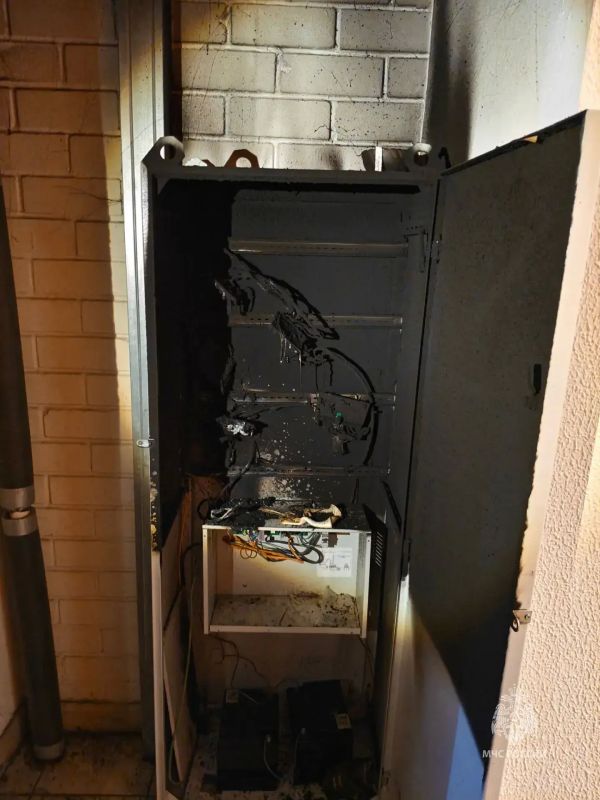 На пожаре в Курске спасли и эвакуировали 26 человек На пожаре в Курске спасли и эвакуировали 26 человек