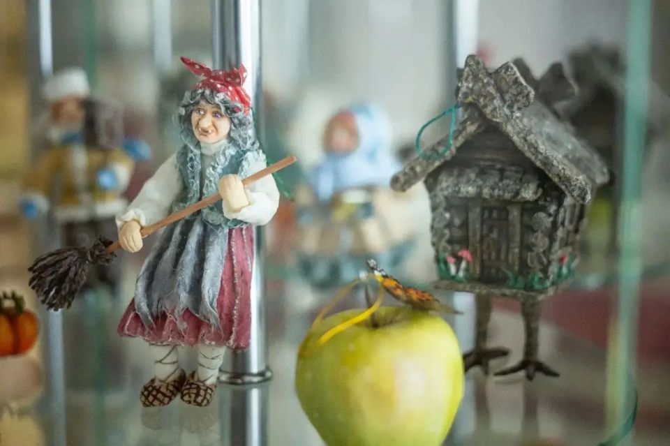 Друзья, всем вечер добрый! Друзья, всем вечер добрый!