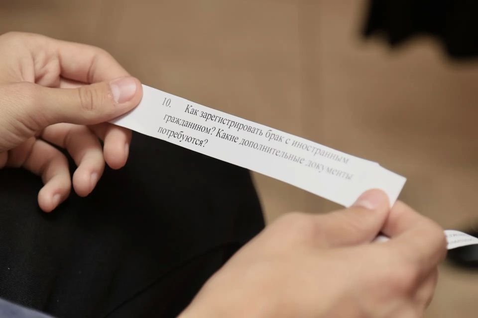 В архиве комитета ЗАГС Курской области прошла экскурсия «С любовью к России: семейные истории в архиве ЗАГС» для гостей Суджанского района В архиве комитета ЗАГС Курской области прошла экскурсия «С любовью к России: семейные истории в архиве ЗАГС» для гостей Суджанского района