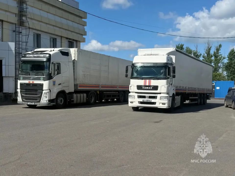 МЧС России доставило в Курскую область более 160 тонн гуманитарной помощи МЧС России доставило в Курскую область более 160 тонн гуманитарной помощи