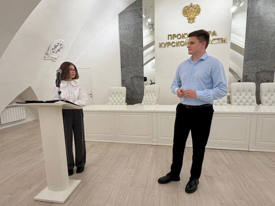 В прокуратуре Курской области состоялась встреча молодых специалистов, направленная на профессиональное развитие, укрепление взаимодействия и совершенствование навыков, необходимых для успешной служебной деятельности В прокуратуре Курской области состоялась встреча молодых специалистов, направленная на профессиональное развитие, укрепление взаимодействия и совершенствование навыков, необходимых для успешной служебной деятельности