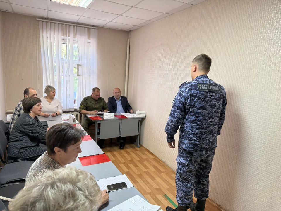 Глава города поддержал призывную кампанию: внимание к каждому призывнику Глава города поддержал призывную кампанию: внимание к каждому призывнику