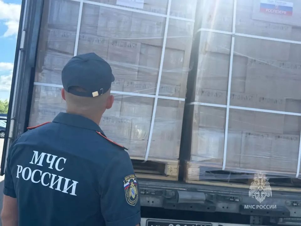 МЧС России доставило в Курскую область более 160 тонн гуманитарной помощи