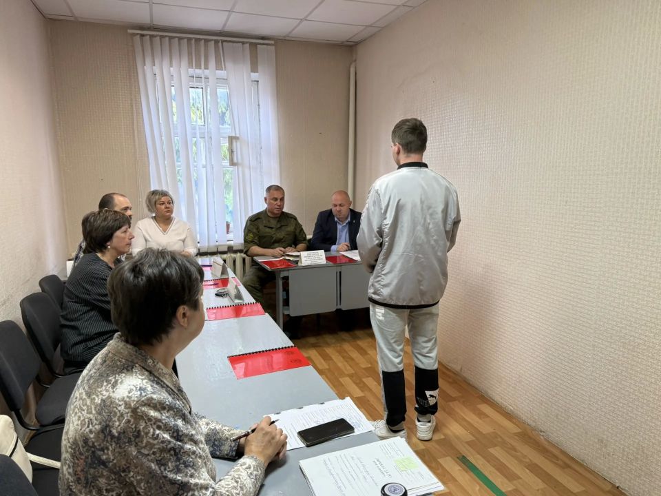 Глава города поддержал призывную кампанию: внимание к каждому призывнику Глава города поддержал призывную кампанию: внимание к каждому призывнику