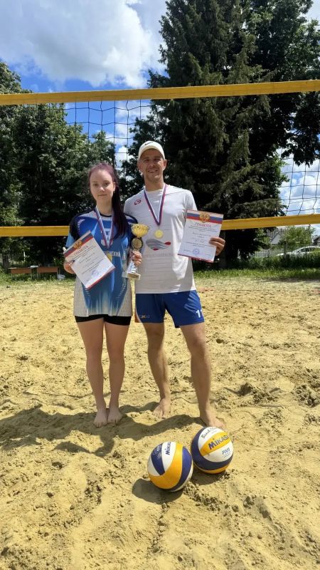 Сегодня на базе МКУ « ФОК « Юность»(стадион п. Горшечное)состоялся турнир по пляжному волейболу «Кубок Единства» Сегодня на базе МКУ « ФОК « Юность»(стадион п. Горшечное)состоялся турнир по пляжному волейболу «Кубок Единства»