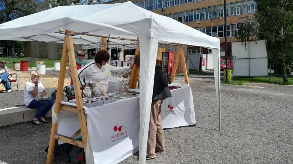 Традиционно мастера-ремесленники участвуют в мероприятиях на Полугоре Традиционно мастера-ремесленники участвуют в мероприятиях на Полугоре