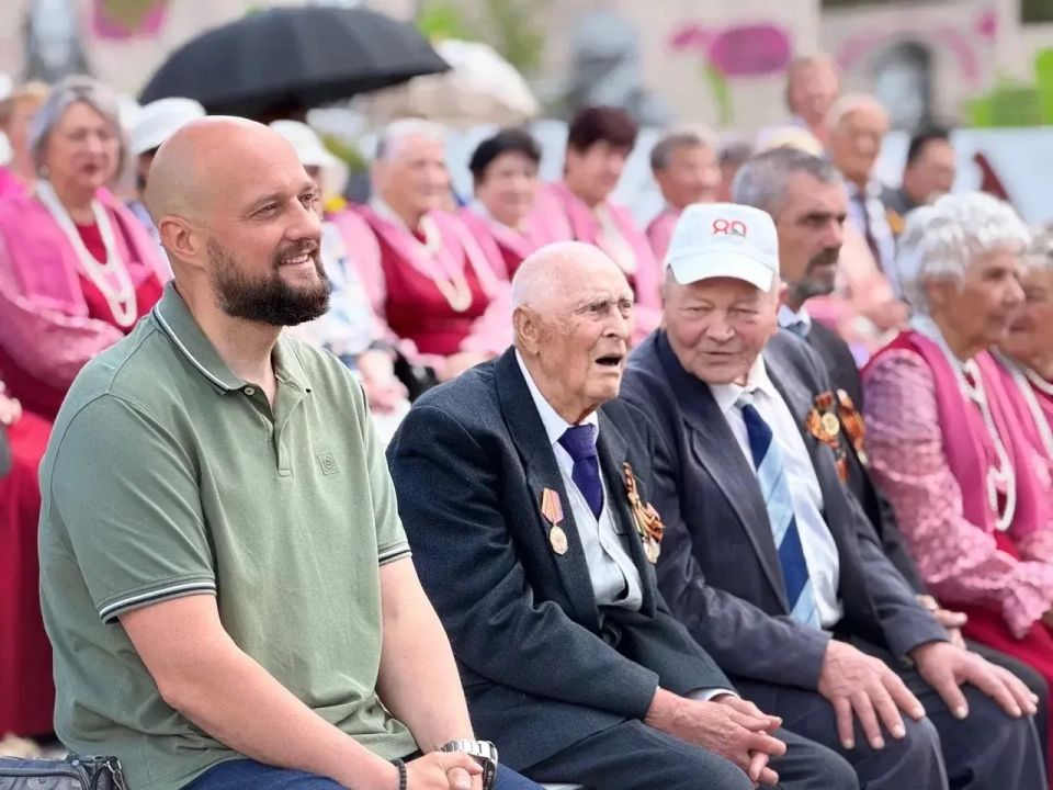 На Полугоре сегодня было весело и душевно! Стартовал фестиваль «Когда поёт душа» На Полугоре сегодня было весело и душевно! Стартовал фестиваль «Когда поёт душа»