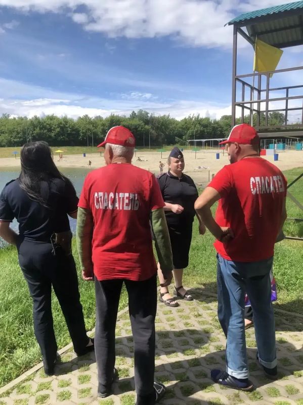 В связи с началом купального сезона в рамках работы по обеспечению безопасности детей на водных объектах администрация Сеймского округа города Курска совместно с сотрудниками ОПДН Сеймского отдела полиции УМВД России по г....
