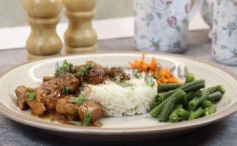 Приготовление курицы в медово-соевом соусе: просто и вкусно за считанные минуты